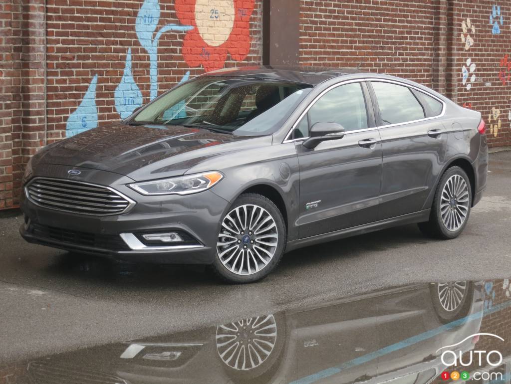 2017 Ford Fusion Energi SE